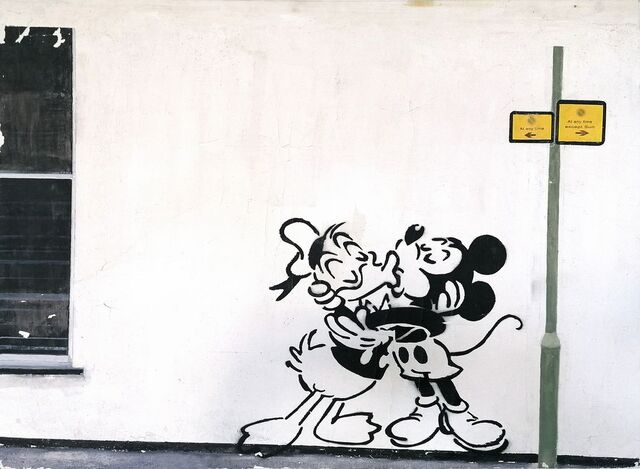 Donald & Mickey: Banksy Kiss